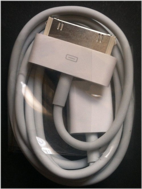 Original 30-Pin USB Charge Sync Cable