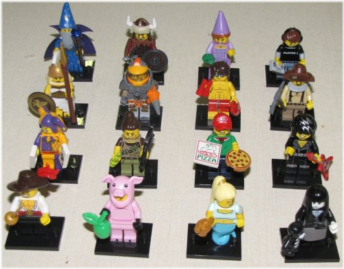 Minifigure Collection with Online Game Code