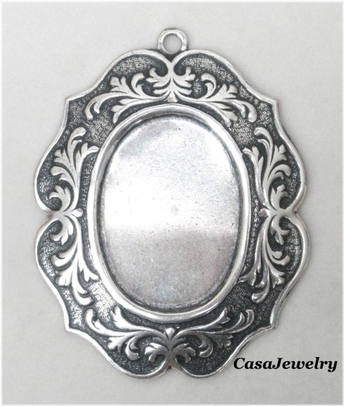 Timeless Treasures Border Bezel with Top Ring