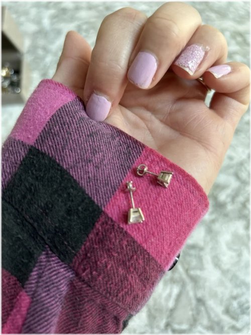 Regal Radiance Diamond Stud Earrings