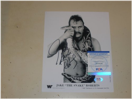 Vintage Wrestling Icon Autographed 8x10 Black and White Photograph with PSA/DNA Certification