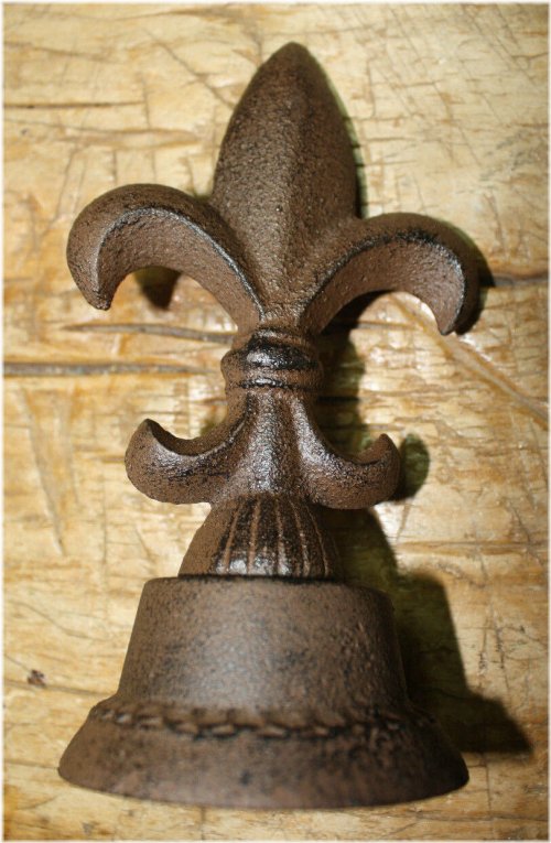 Rustic Cast Iron Fleur de Lis Statue